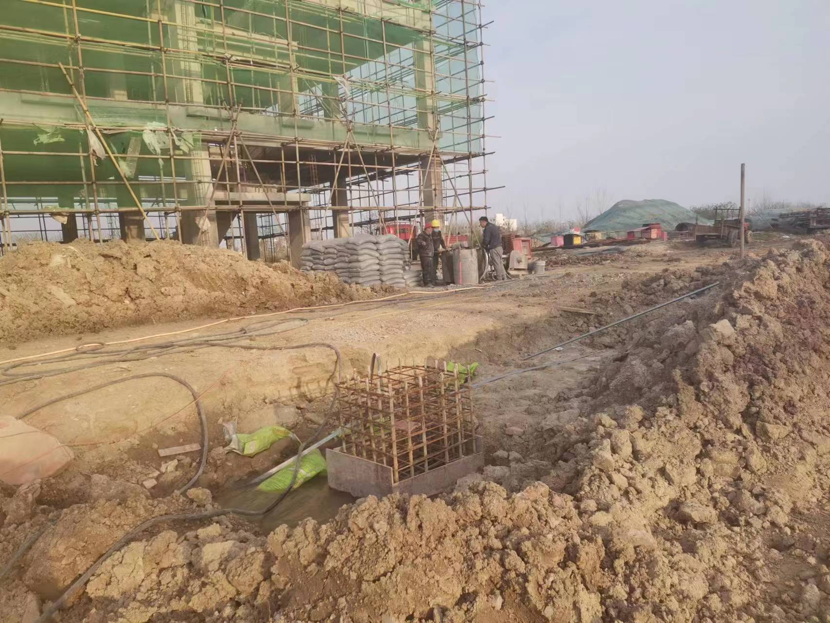 老河口当桥梁出现裂缝的时候应该及时加固修补